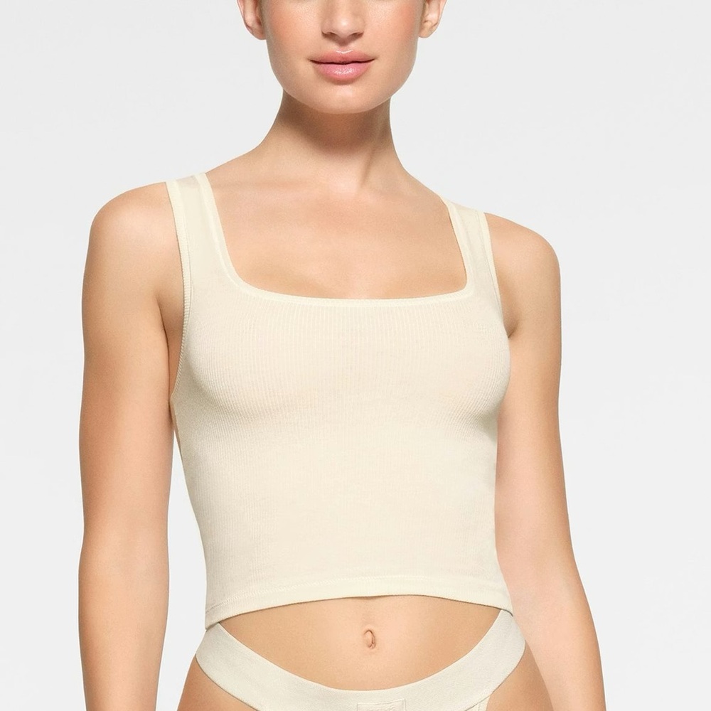 Skims Cotton Rib Tank in Bone